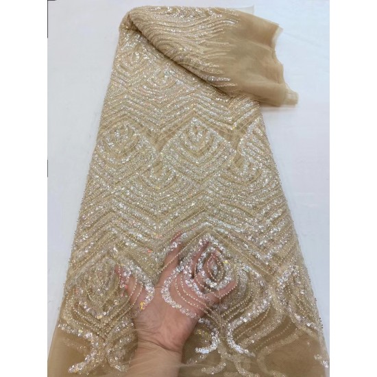 New exquisite heart-shaped solid color sequins + bead tube tulle lace, suitable for fashionable ladies' skir New exquisite heart-shaped solid color sequins + bead tube tulle lace, suitable for fashionable ladies' skir