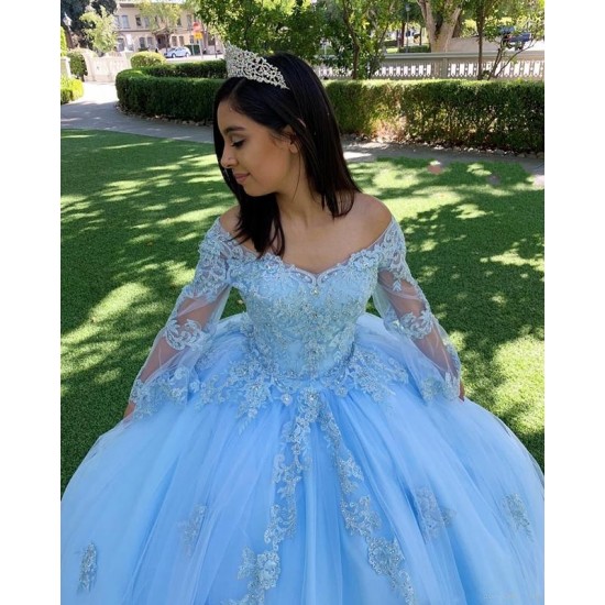 Light Sky Blue Long Sleeves Lace Plus Size Quinceanera Dresses Ball Gown Applique Sequined Beads Sweet 16 Dress vestidos Light Sky Blue Long Sleeves Lace Plus Size Quinceanera Dresses Ball Gown Applique Sequined Beads Sweet 16 Dress vestidos