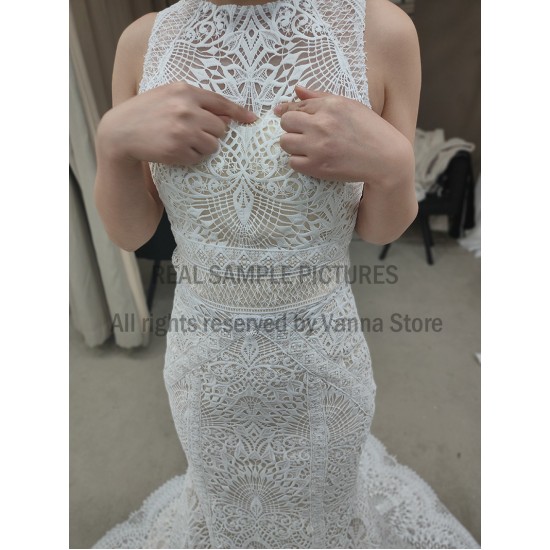 Cut Out Lace Mermaid Wedding Gown Hollow Plus Size Bodycon 2020 Crew Neck Sleeveless Sweep Train Bridal Dress Cut Out Lace Mermaid Wedding Gown Hollow Plus Size Bodycon 2020 Crew Neck Sleeveless Sweep Train Bridal Dress