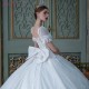 Julia Kui Puff Sleeve Ball Gown Wedding Gown With Gorgeous Lace Luxury Chapel Train vestido De noiva Julia Kui Puff Sleeve Ball Gown Wedding Gown With Gorgeous Lace Luxury Chapel Train vestido De noiva