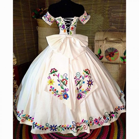 Mexican Embroidered Quinceanera Dresses Off Shoulder Crost Back Ball Gown Sweet 15 Dress Girls Ball Gown Sweet 15 Dress Theme Mexican Embroidered Quinceanera Dresses Off Shoulder Crost Back Ball Gown Sweet 15 Dress Girls Ball Gown Sweet 15 Dress Theme
