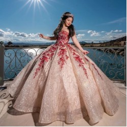 Pretty Rose Gold and Red Lace Quince Dresses 2021 Sweetheart Lace-up Corset Top Sparkly Sequins Applique Quinceanera Dresses